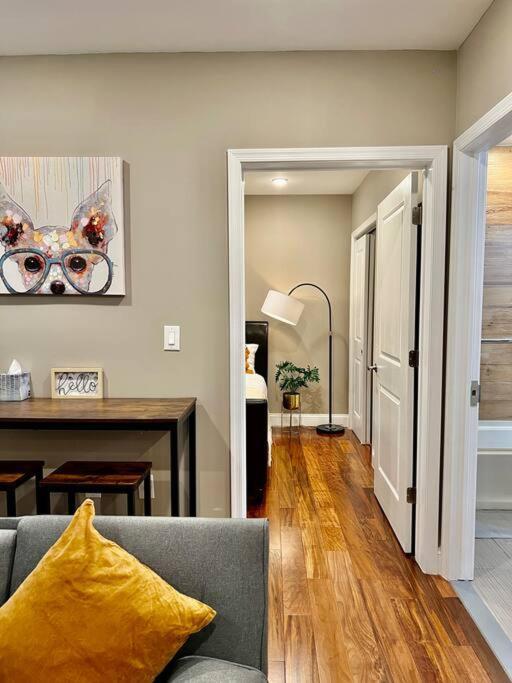 Apartment 405 Spacious And Superior 1bdr In Center *